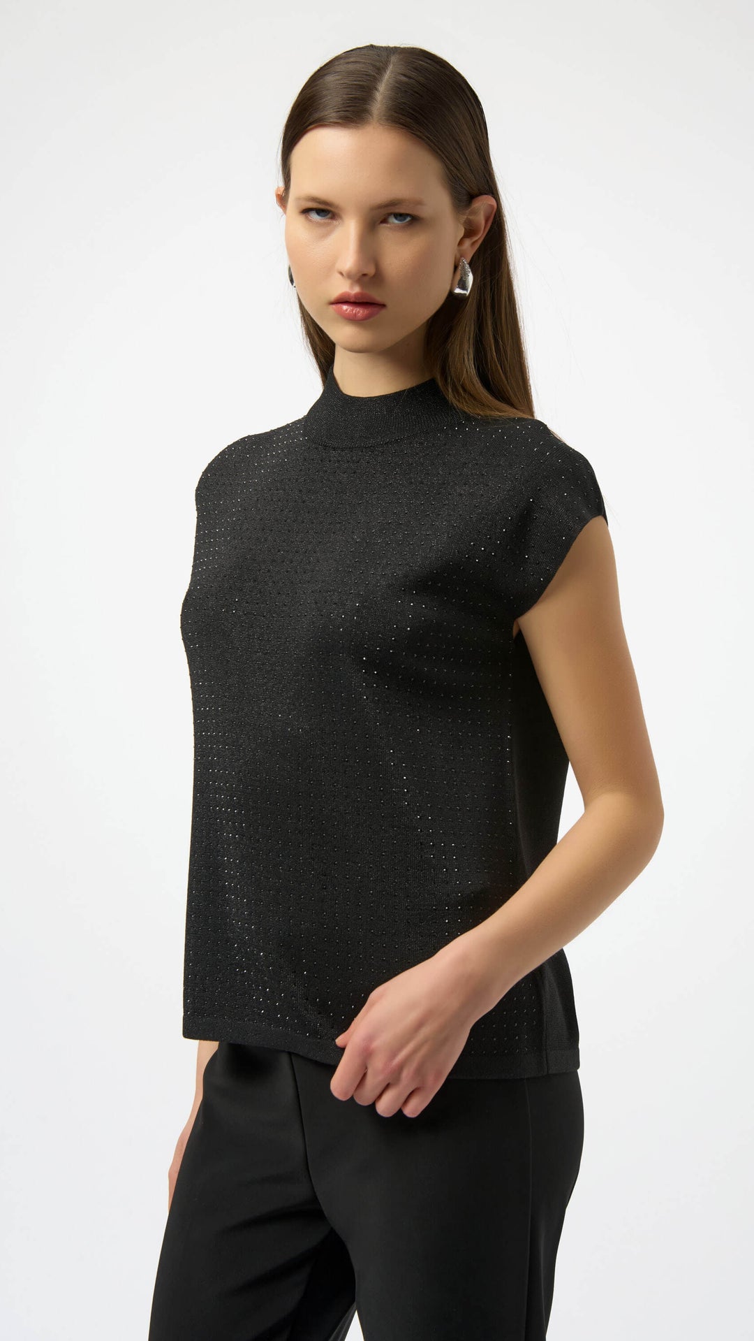 Natural  Habitat Sweater Sleeveless Knit - Black 254935