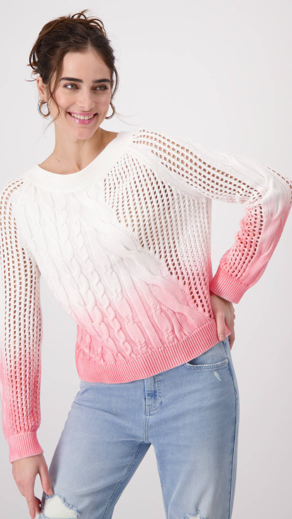 Round Neck Pullover