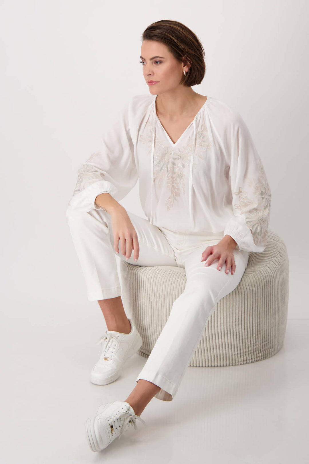 Emroidered Florals Blouse - Milk/Sand