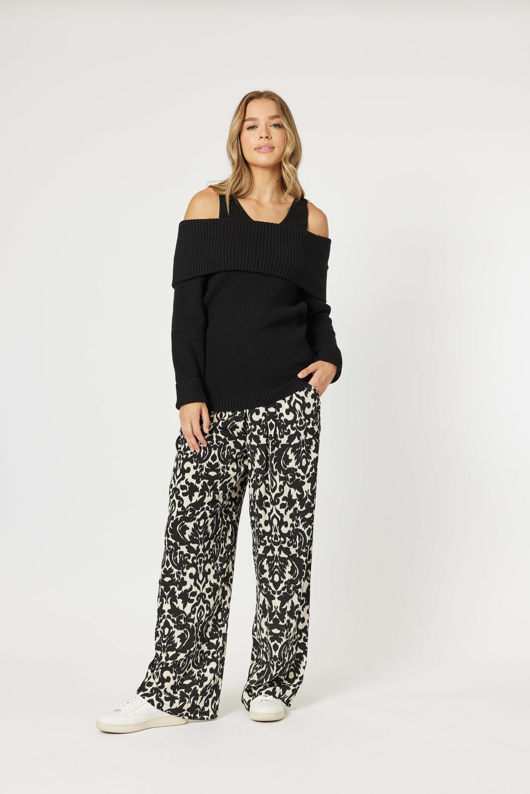 Charlotte Off the Shoulder Knit Size M