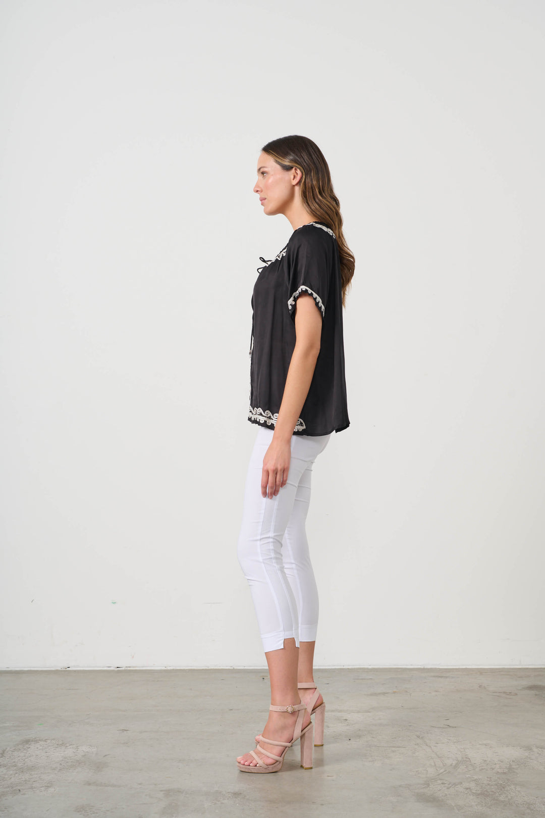 Applique Beadwork & Neck Tie Blouse