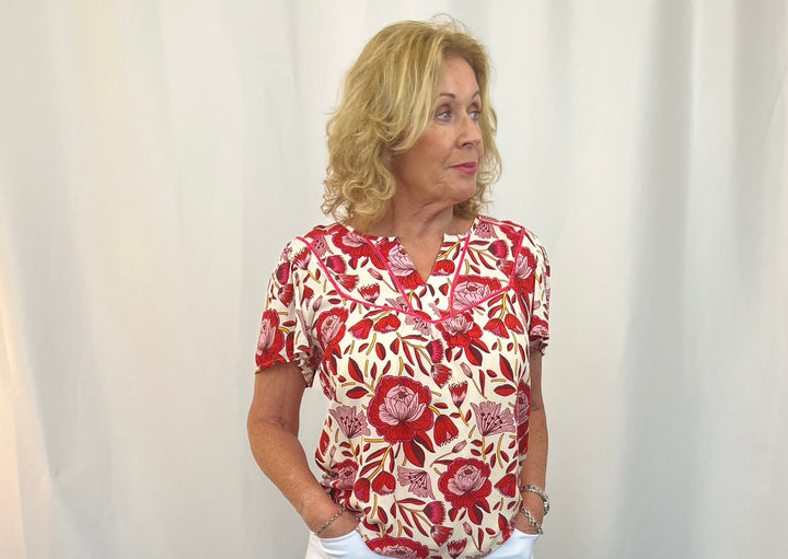 True Asset Top -  Rambling Rose Au8/10