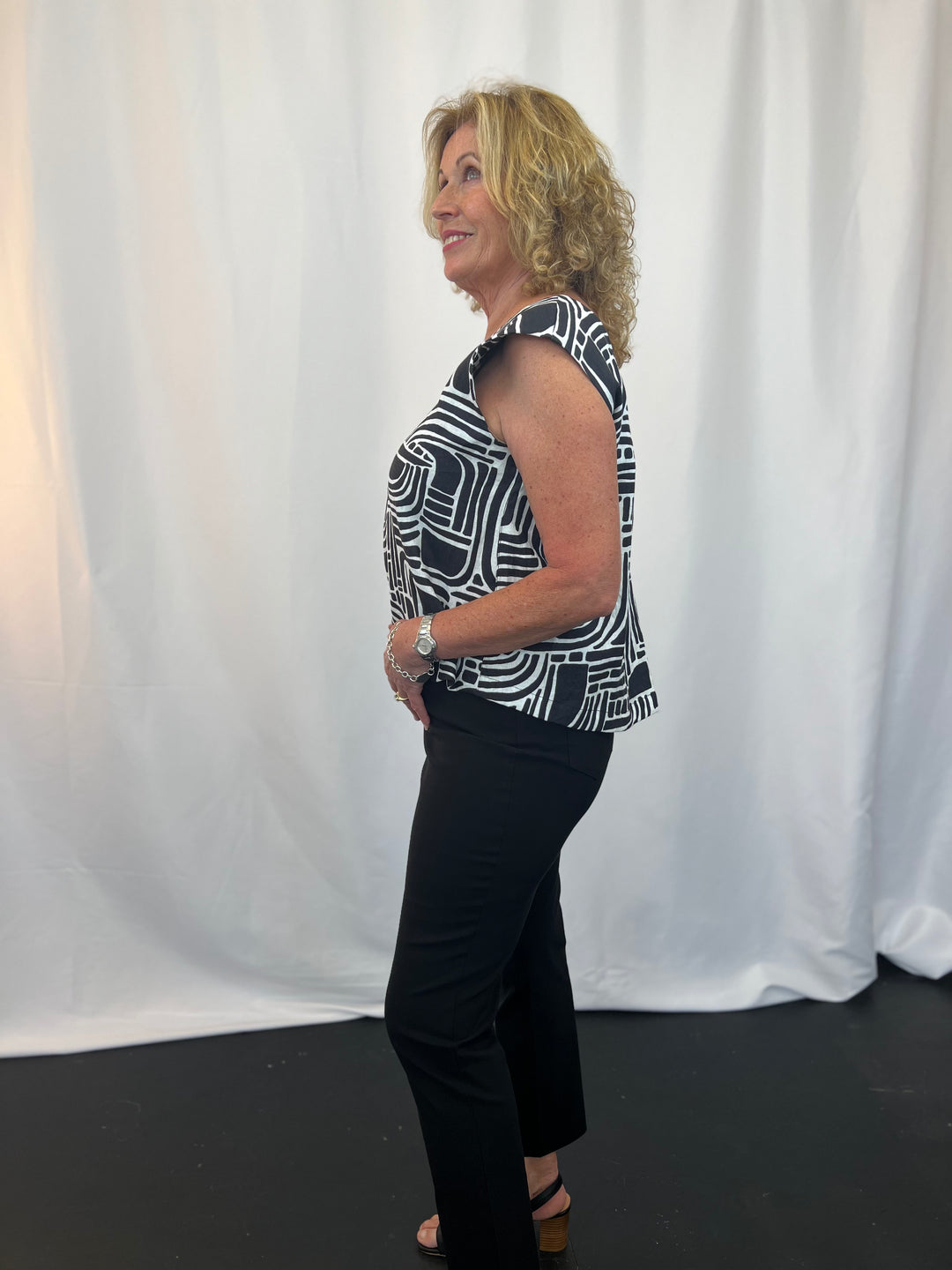 It's Only Natural Top - A-mazing Size 8