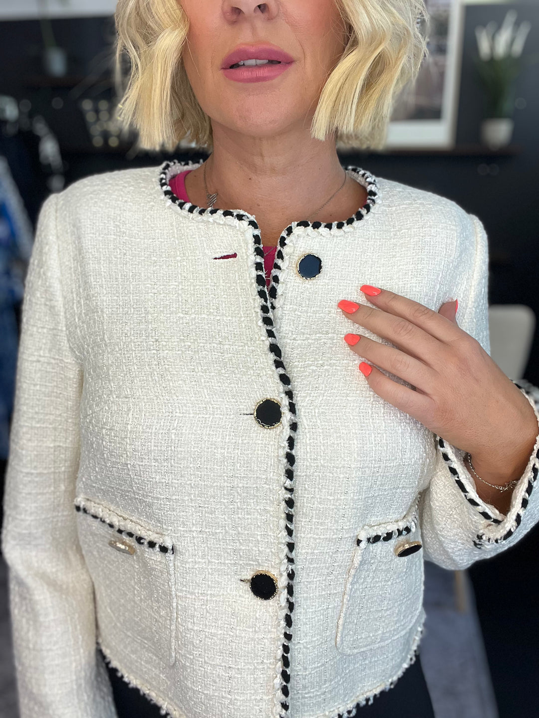 Queen of Scots  Bouclé Jacket With Contrast - Cream 243911 Size 8