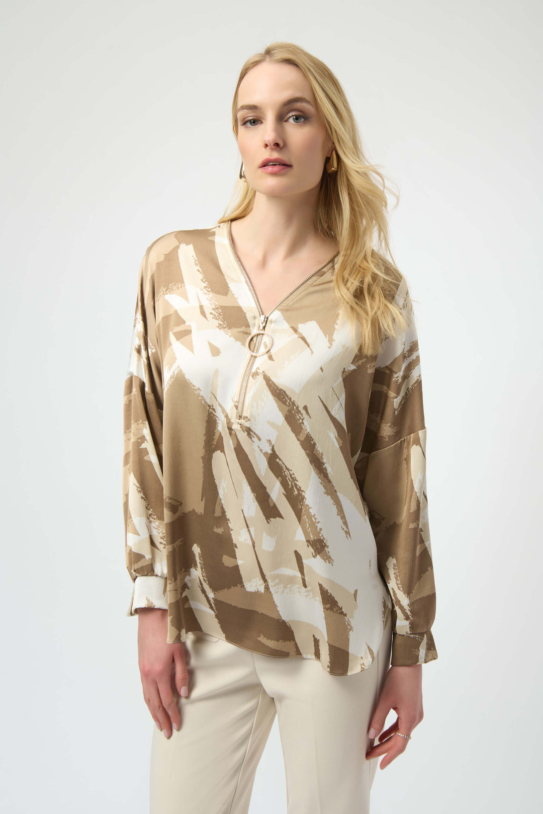 Natural Habitat Recycled Satin Animal Straight Top 254193