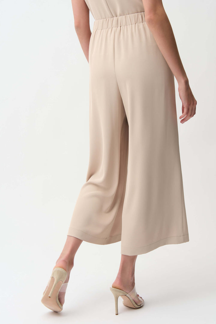 La Vie Pull-On Culotte Pants in Parchment & Navy 261121