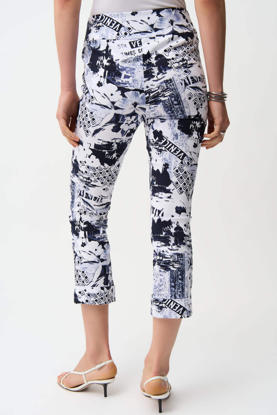 Ocean Drive Millennium Conversational Print Crop Pull-On Pants 261187