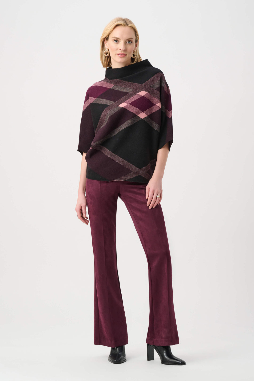 Scuba Suede Flared Pull-On Pants 263160