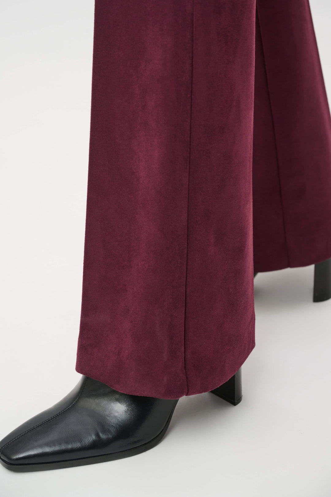 Scuba Suede Flared Pull-On Pants 263160