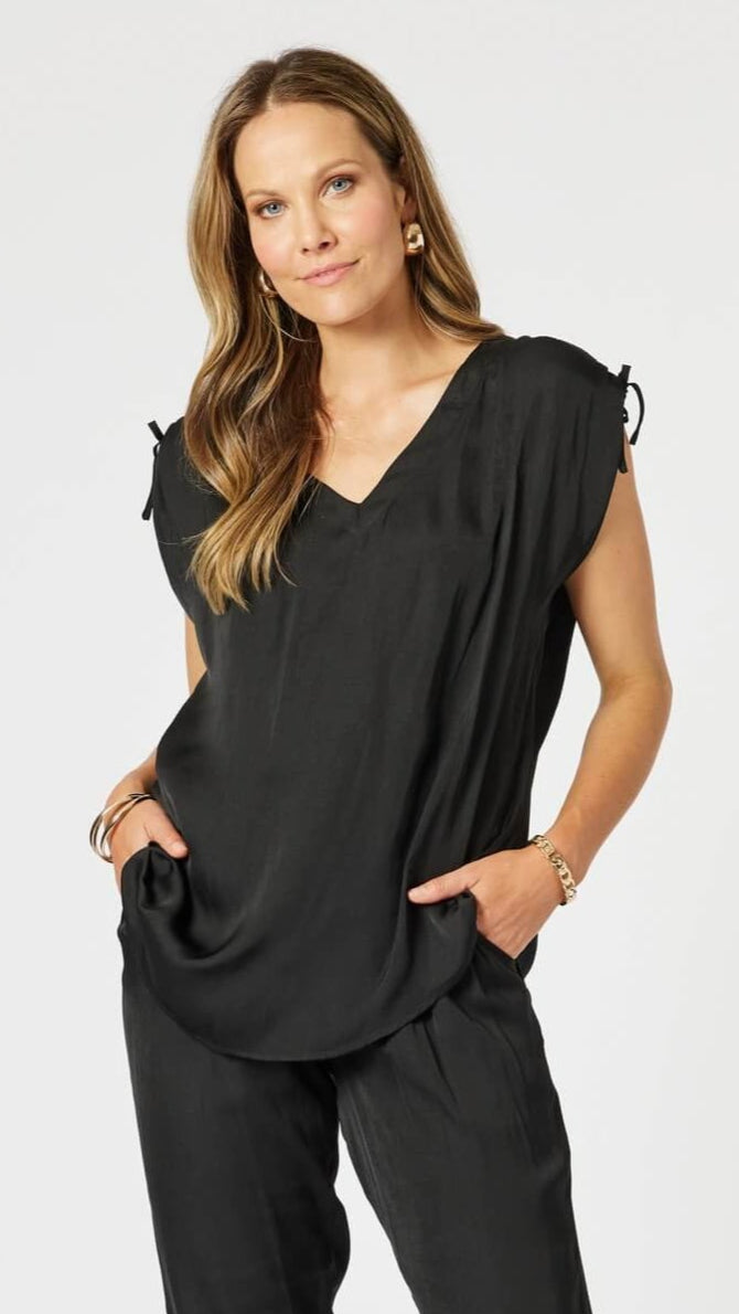 Traveller Luxe V Neck Top - Black