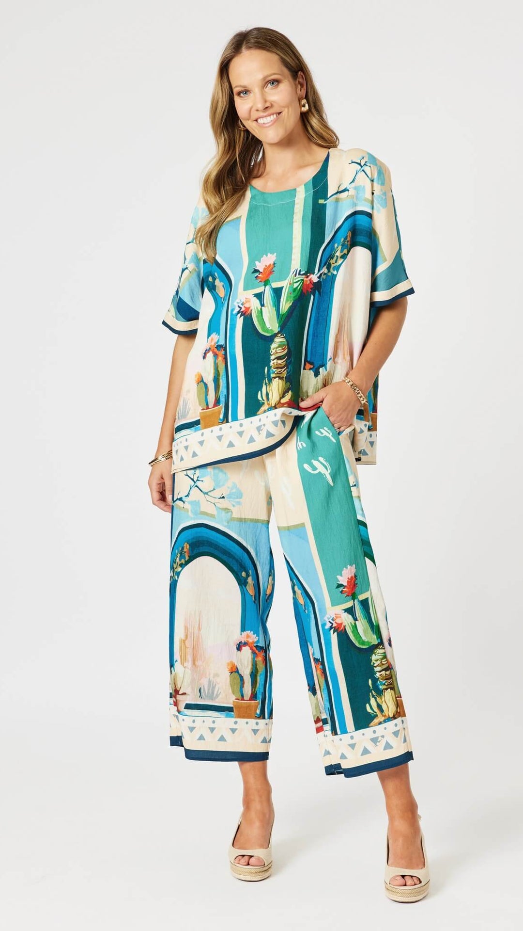 The Tulum Print Shell Top - Blue/Multi