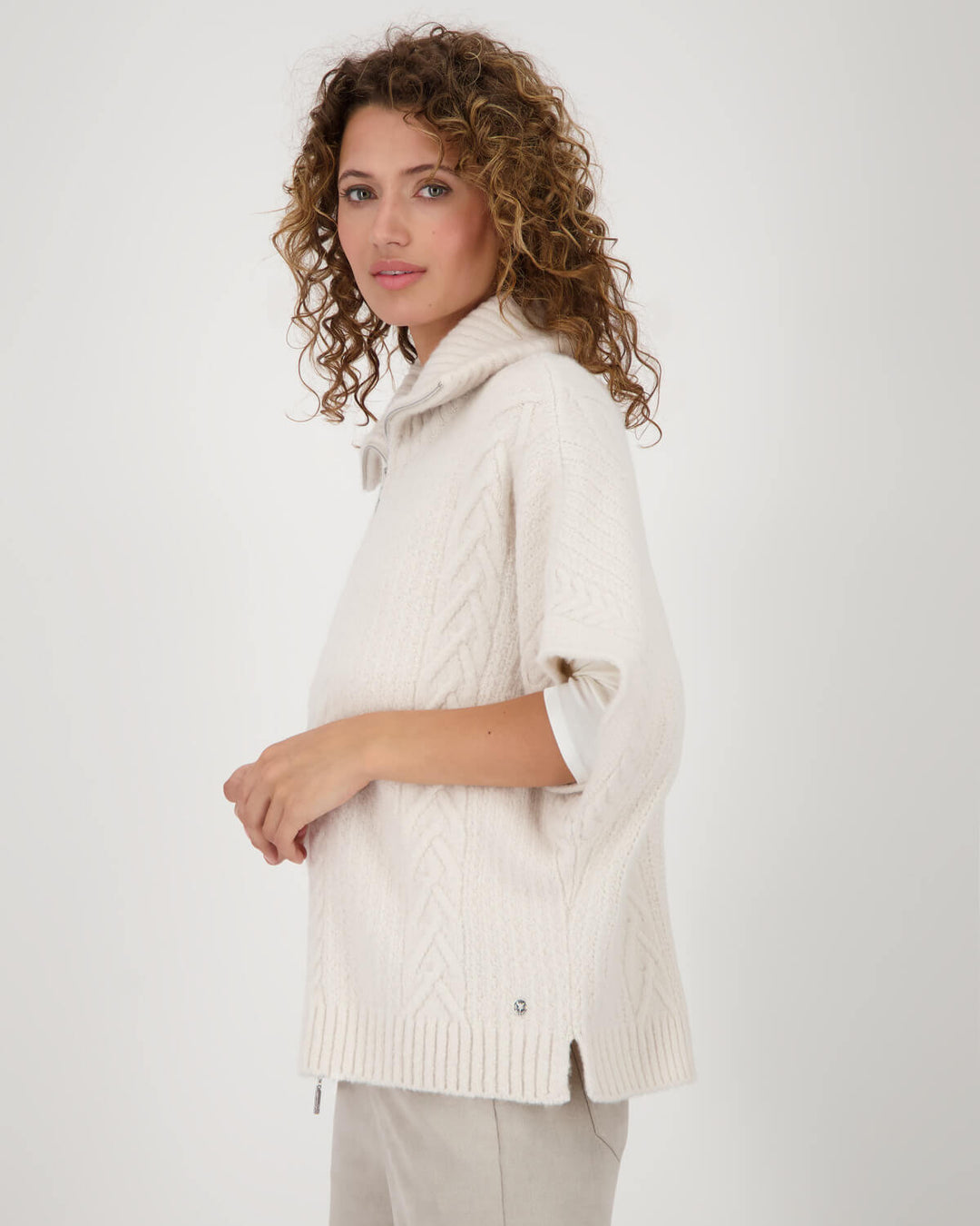 African Ranch Knitted Cape Braid