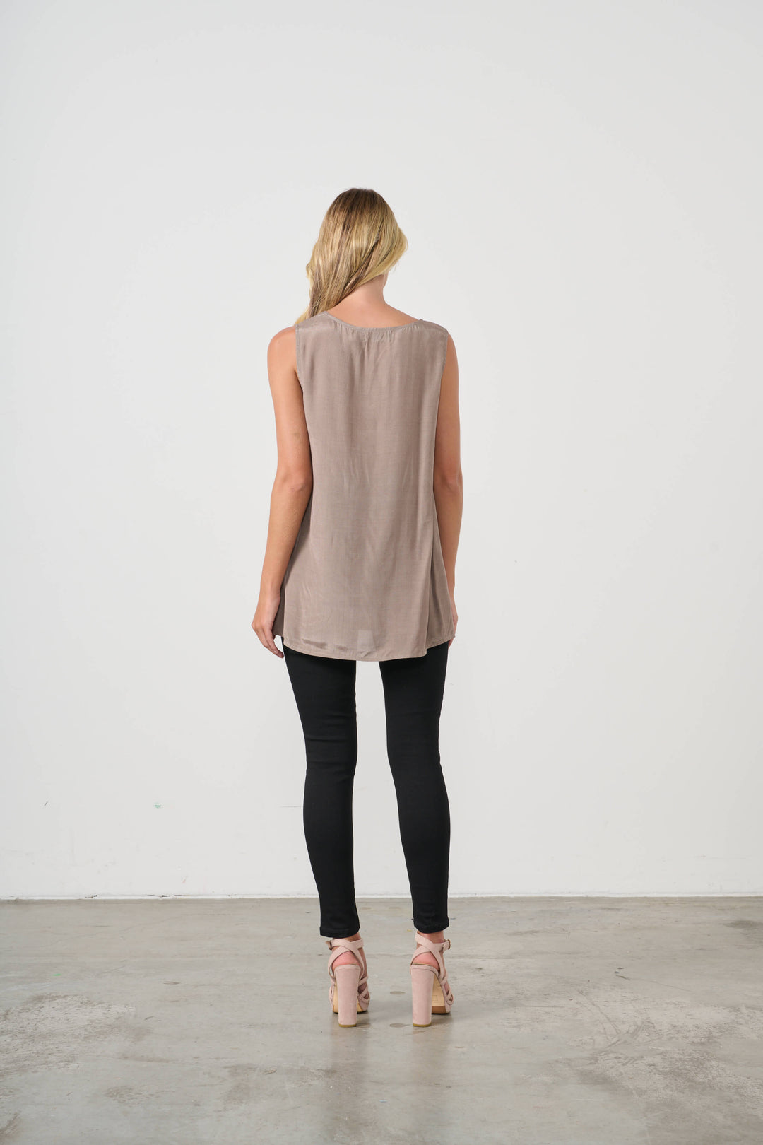 V Neck Tank Top mushroom