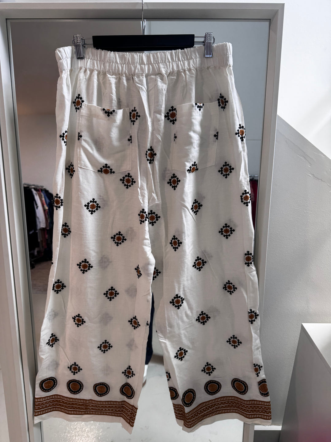 Well Crafted Pant -  Embroided Linen