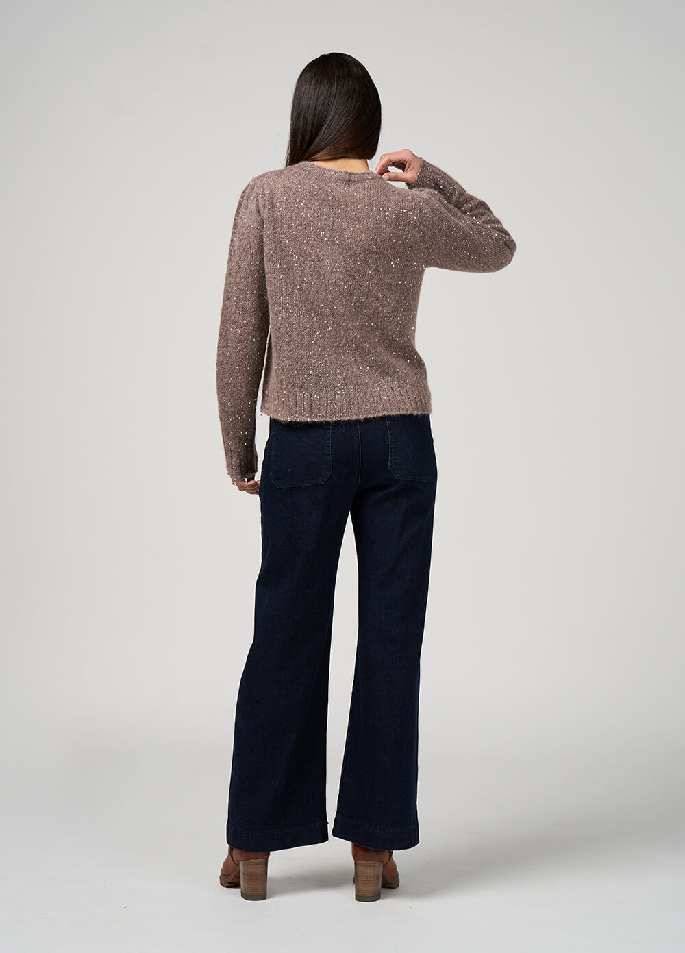 Ritz Cardi - Walnut