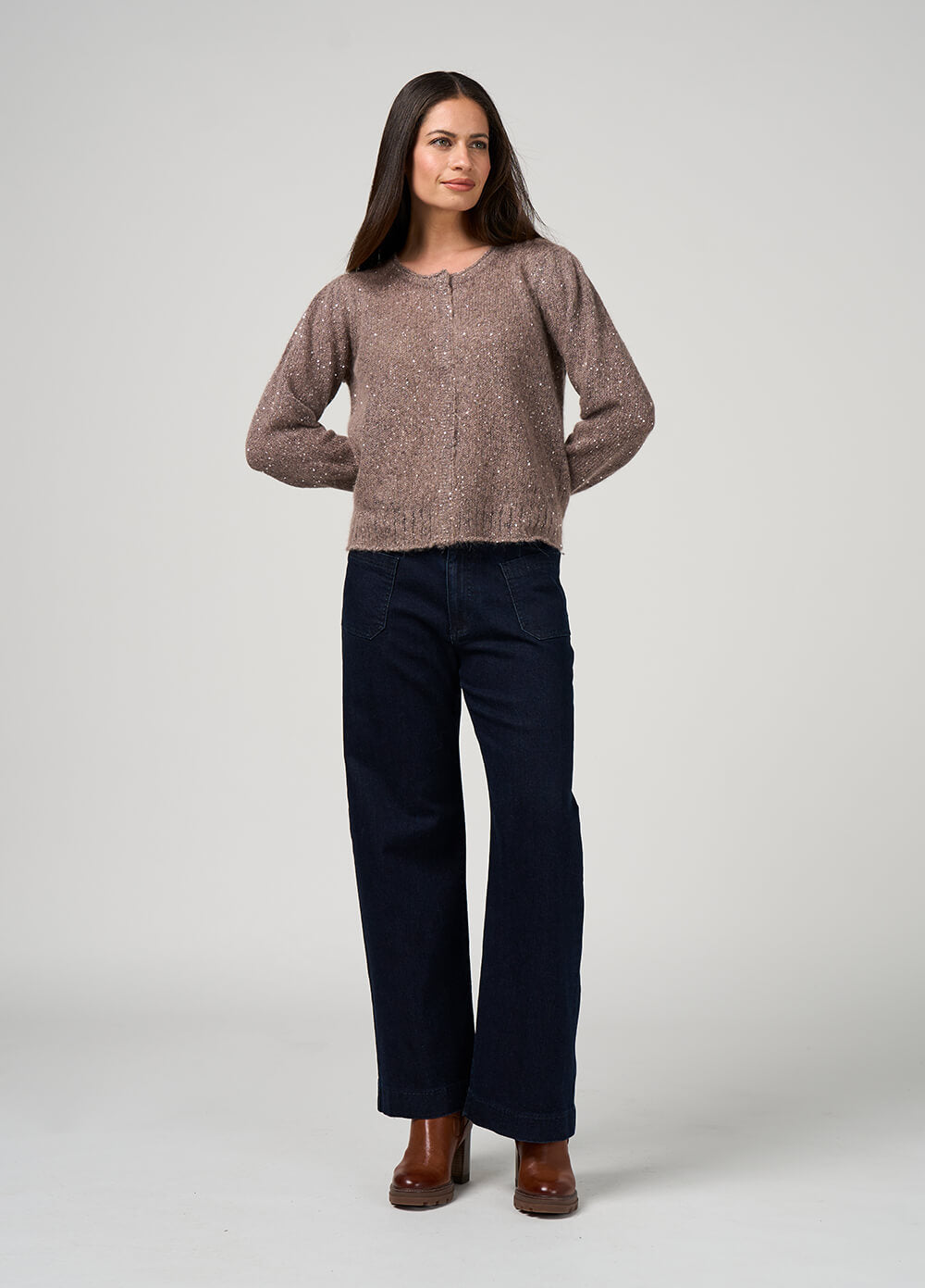 Ritz Cardi - Walnut