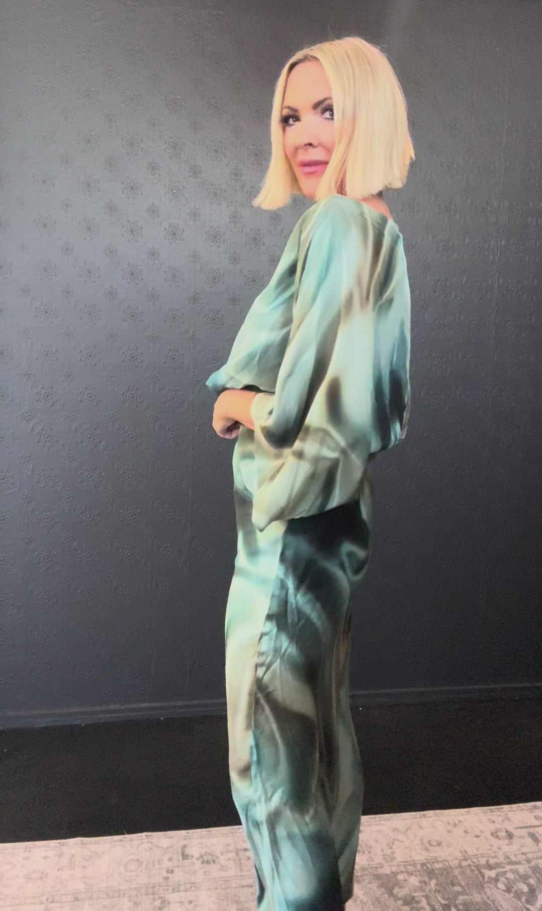 Loose Kisa Green Multi Top